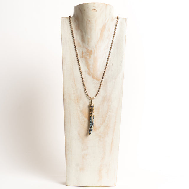 W by Whitemood-Collana corno tibetano - gold/perla