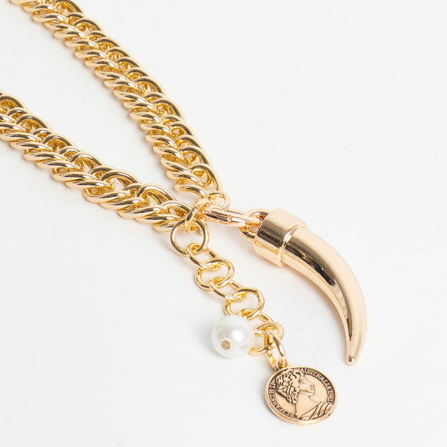 W by Whitemood - Collar de cadena con cuerno y colgantes - dorado