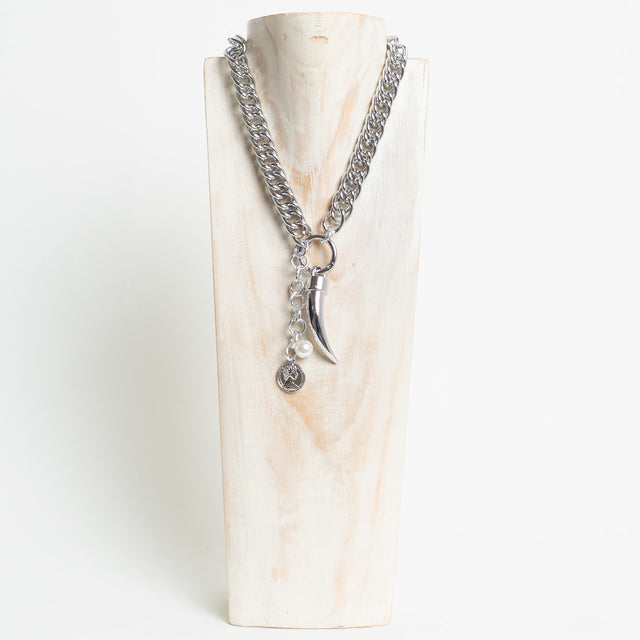 W by Whitemood - Collar de cadena con cuerno y colgantes - plata