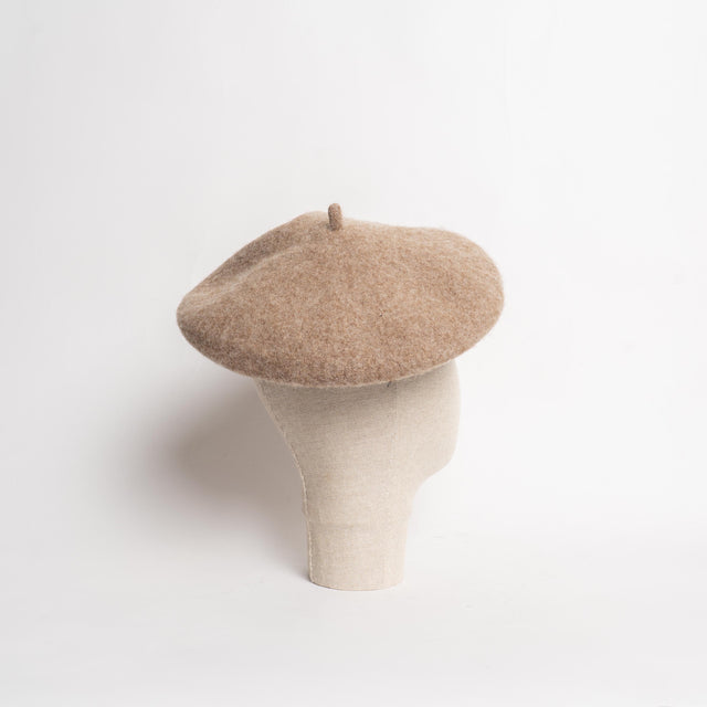 W by Whitemood- Basco in lana - Beige