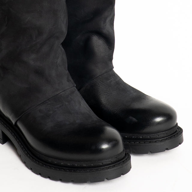 Whitemood-Stivale in pelle - nero