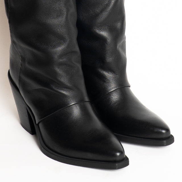 Whitemood-Texano in pelle con tacco - nero