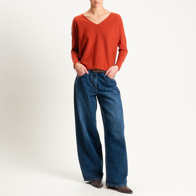 Zeroassoluto-Maglia scollo v con spacchi - ruggine