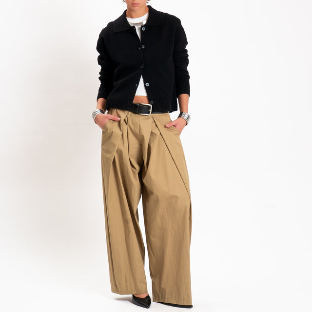 Zeroassoluto-Pantalone piega davanti elastico dietro- cammello
