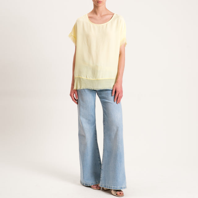 Zeroassoluto-Blusa in viscosa bordi sfrangiati - mimosa