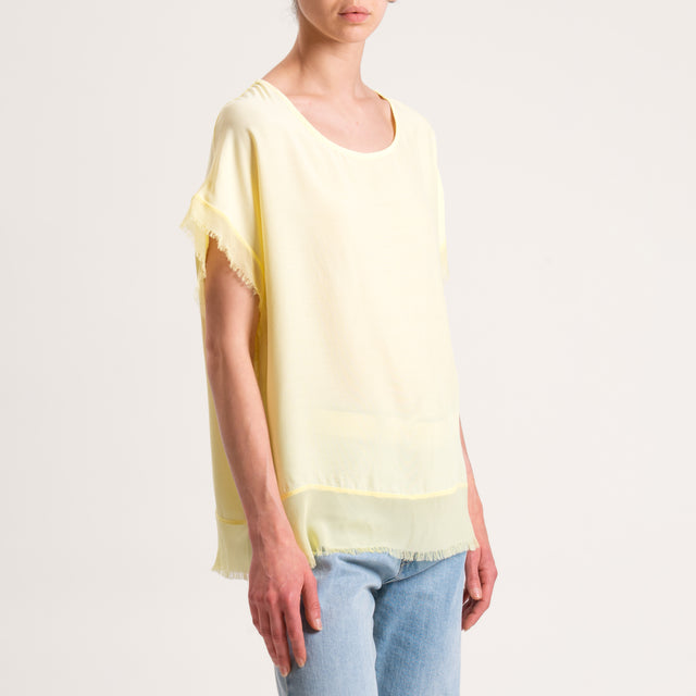Zeroassoluto-Blusa in viscosa bordi sfrangiati - mimosa