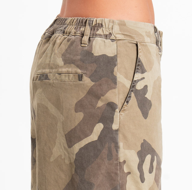 Zeroassoluto-Bermuda cargo camouflage elastico dietro - beige/moro