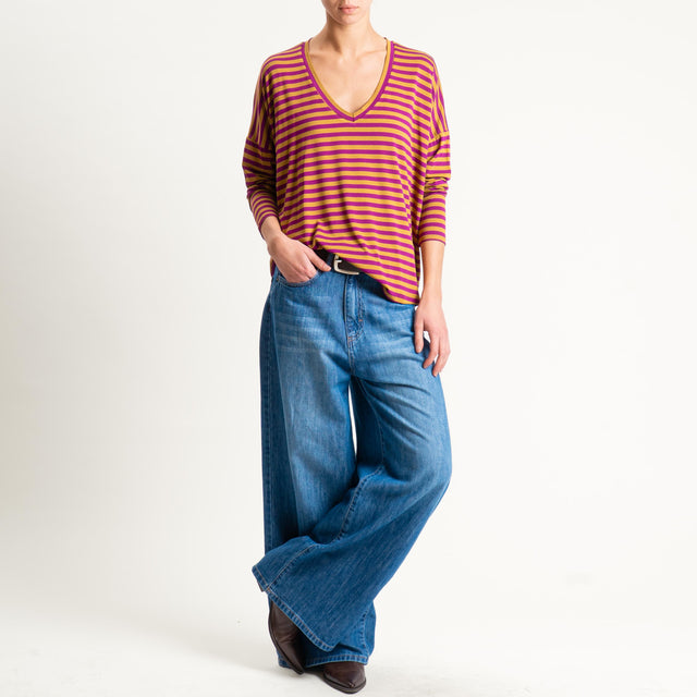 Zeroassoluto-T-shirt a righe scollo a v in jersey - ciclamino/cuoio