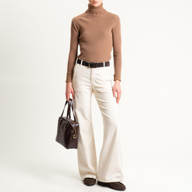 Zeroassoluto-Pantalone LILLY velluto millerighe - burro