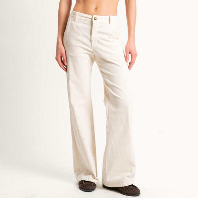 Zeroassoluto-Pantalone LILLY velluto millerighe - burro