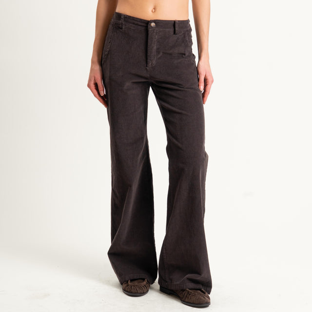Zeroassoluto-Pantalone LILLY velluto millerighe - moro