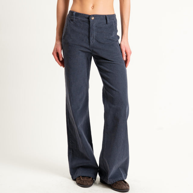 Zeroassoluto-Pantalone LILLY velluto millerighe - piombo