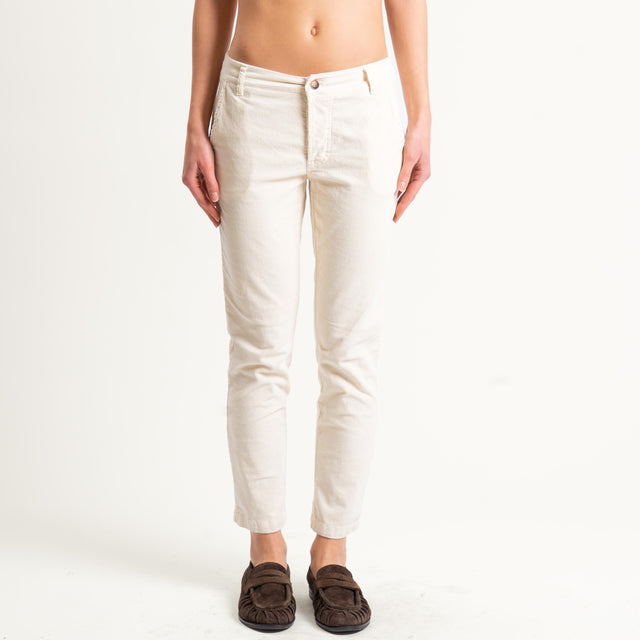 Zeroassoluto-Pantalone LOIS chino velluto millerighe - burro