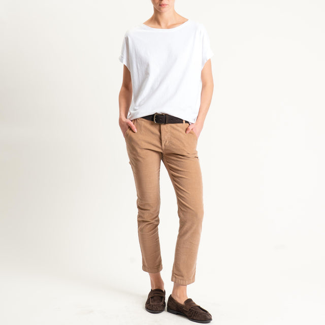 Zeroassoluto-Pantalone LOIS chino velluto millerighe - camel