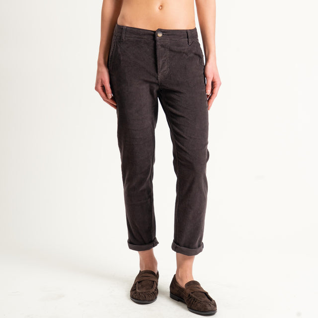 Zeroassoluto-Pantalone LOIS chino velluto millerighe - moro