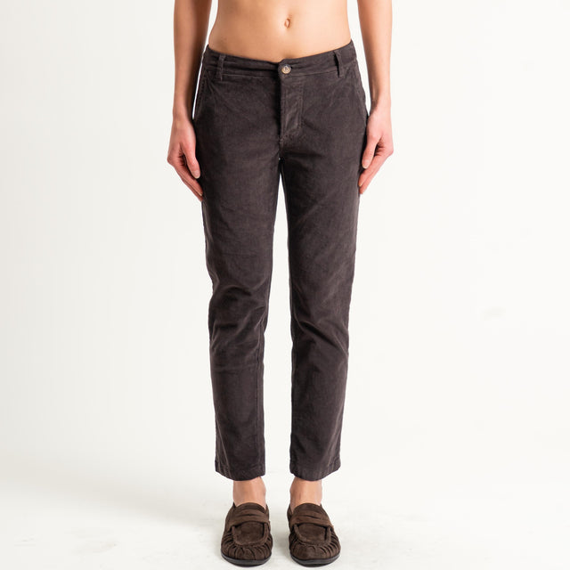 Zeroassoluto-Pantalone LOIS chino velluto millerighe - moro