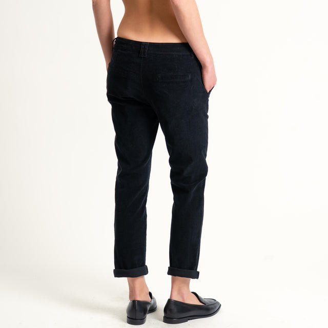 Zeroassoluto-Pantalone LOIS chino velluto millerighe - nero