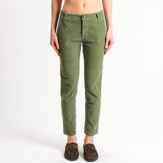 Zeroassoluto-Pantalone LOIS chino velluto millerighe - oliva