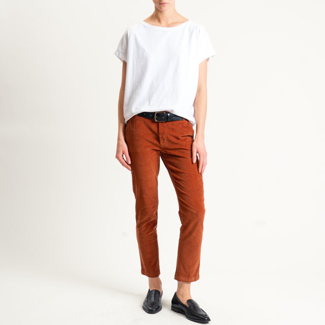Zeroassoluto-Pantalone LOIS chino velluto millerighe - rust