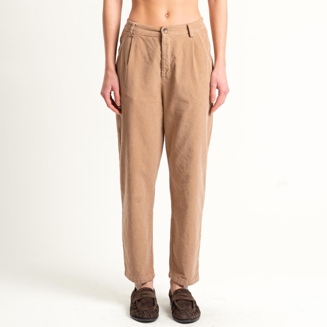 Zeroassoluto-Pantalone LOLA velluto boyfriend - camel
