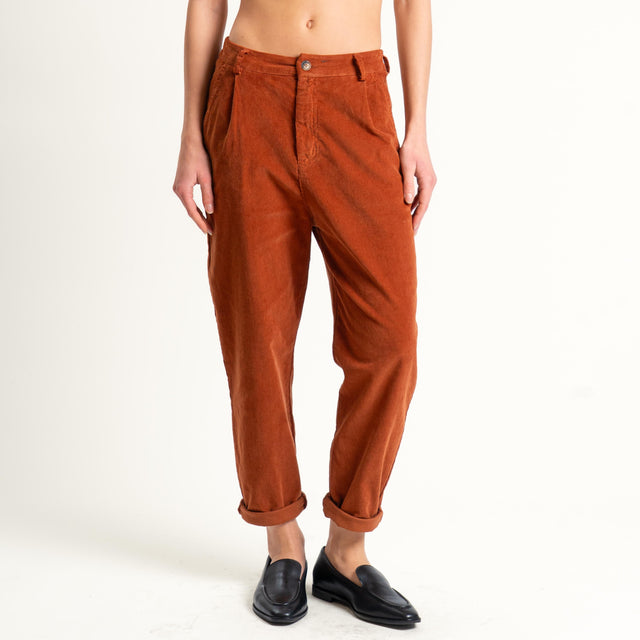 Zeroassoluto-Pantalone LOLA velluto boyfriend - rust