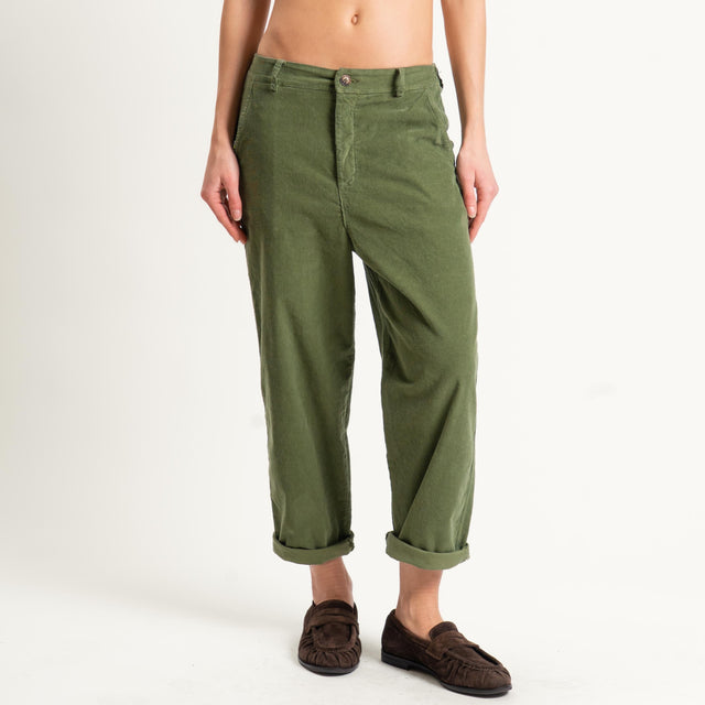 Zeroassoluto-Pantalone LORY velluto millerighe tessuto elasticizzato - oliva