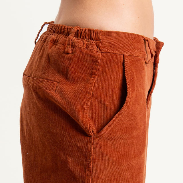 Zeroassoluto-Pantalone LORY velluto millerighe tessuto elasticizzato - rust