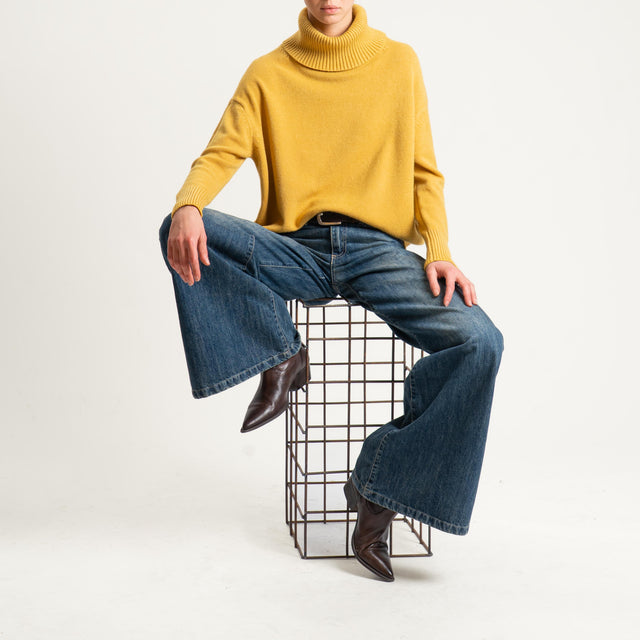 Zeroassoluto-Maglia collo alto - ocra