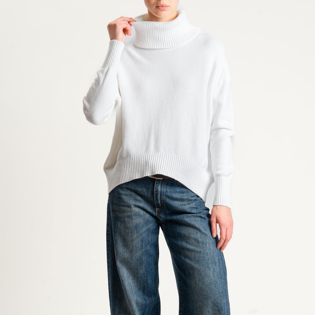 Zeroassoluto-Maglia collo alto - panna