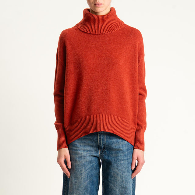 Zeroassoluto-Maglia collo alto - ruggine
