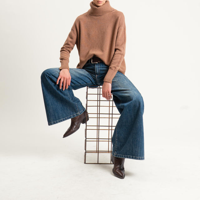 Zeroassoluto-Maglia collo alto - camel