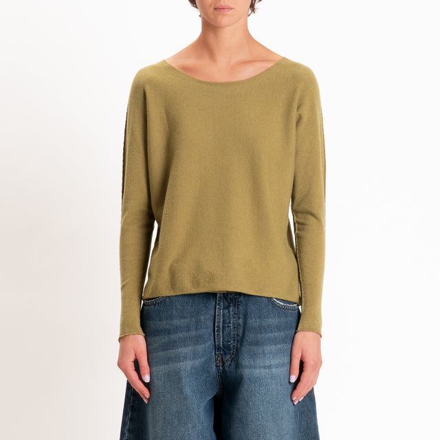 Zeroassoluto-Maglia girocollo spacchi laterali - olio