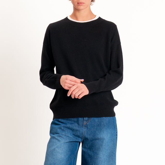 Zeroassoluto-Maglia girocollo 100% LANA MERINO - nero