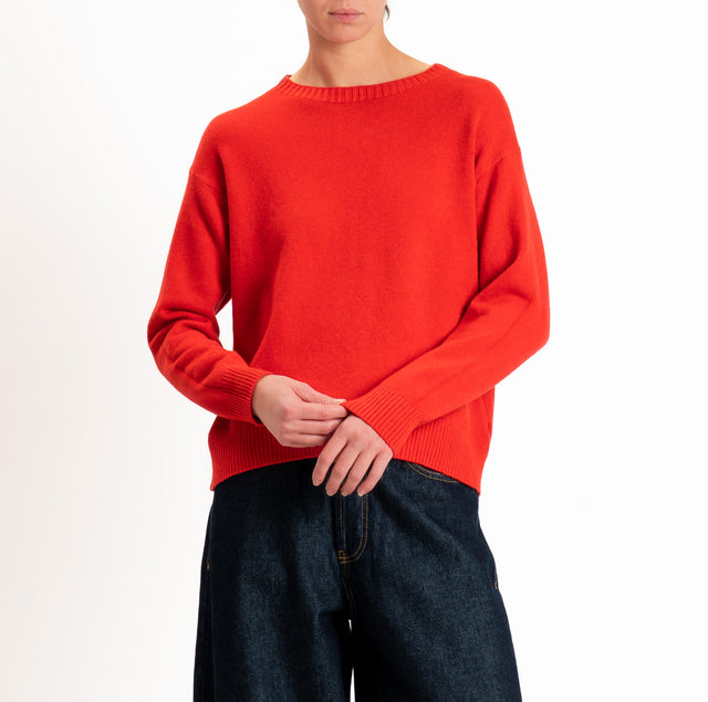 Zeroassoluto-Maglia girocollo spacco dietro - rosso