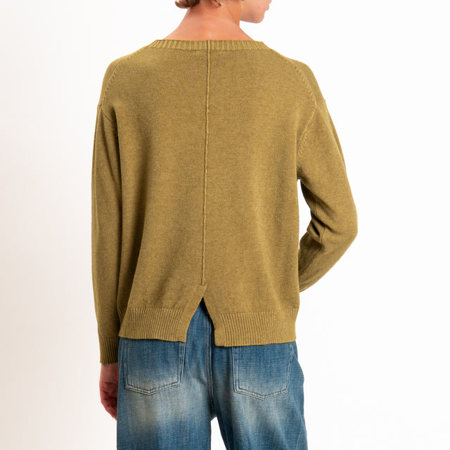 Zeroassoluto-Maglia girocollo spacco dietro - olio