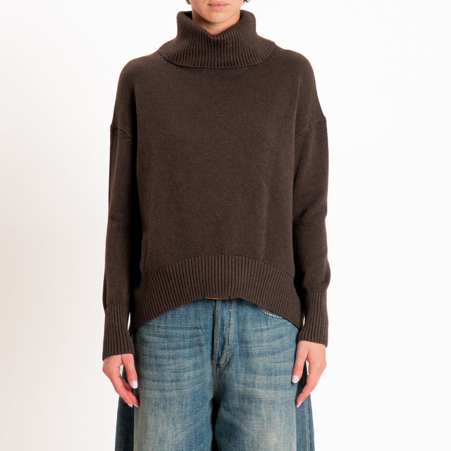 Zeroassoluto-Maglia collo alto - choco
