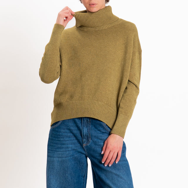 Zeroassoluto-Maglia collo alto - olio