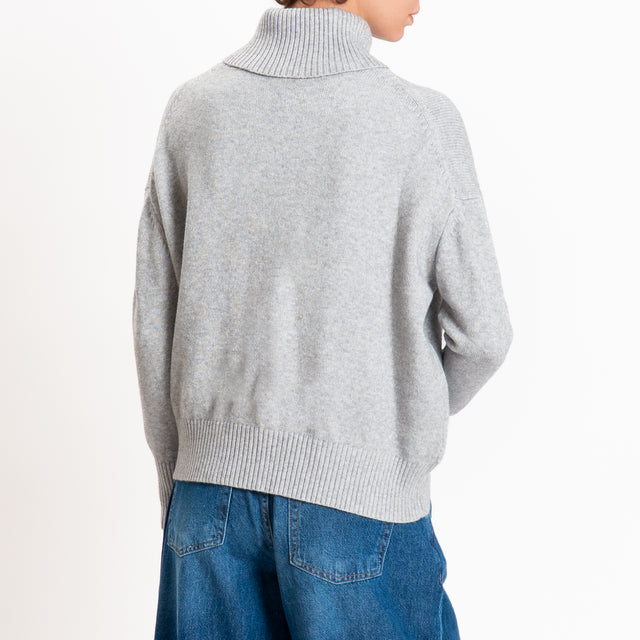 Zeroassoluto-Maglia collo alto - perla