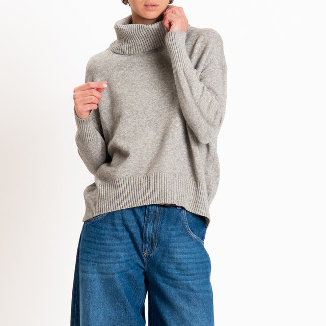 Zeroassoluto-Maglia collo alto - stone