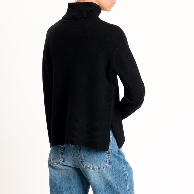 Zeroassoluto-Maglia scatola collo ad anello cannolè - Nero