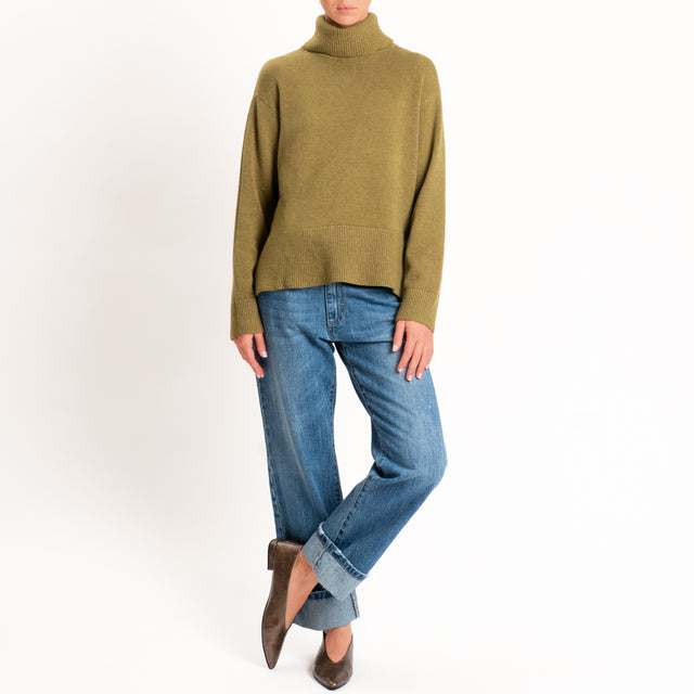 Zeroassoluto-Maglia scatola collo ad anello cannolè - olio
