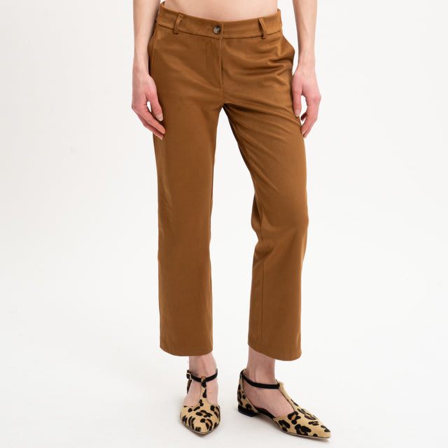 Zeroassoluto-Pantalone BENNY effetto suede - cuoio