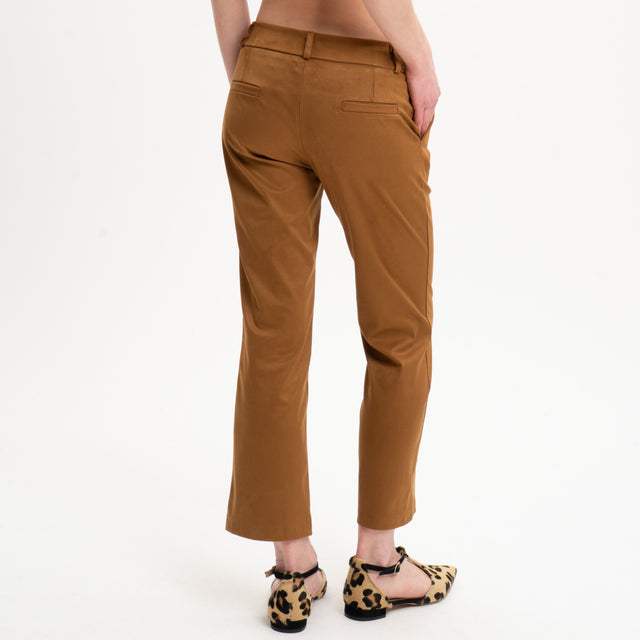 Zeroassoluto-Pantalone BENNY effetto suede - cuoio