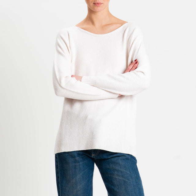 Zeroassoluto-Maglia soft hand scollo barca spacchi laterali - burro