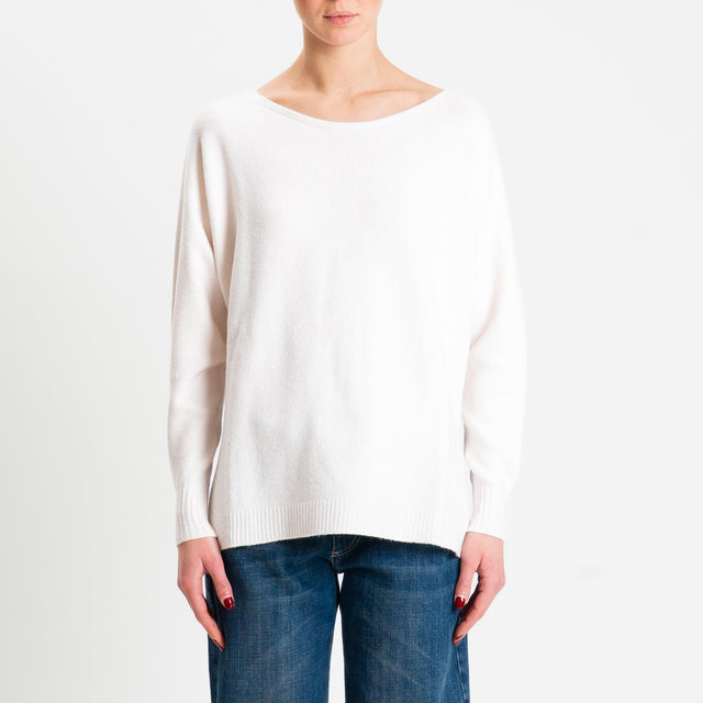 Zeroassoluto-Maglia soft hand scollo barca spacchi laterali - burro