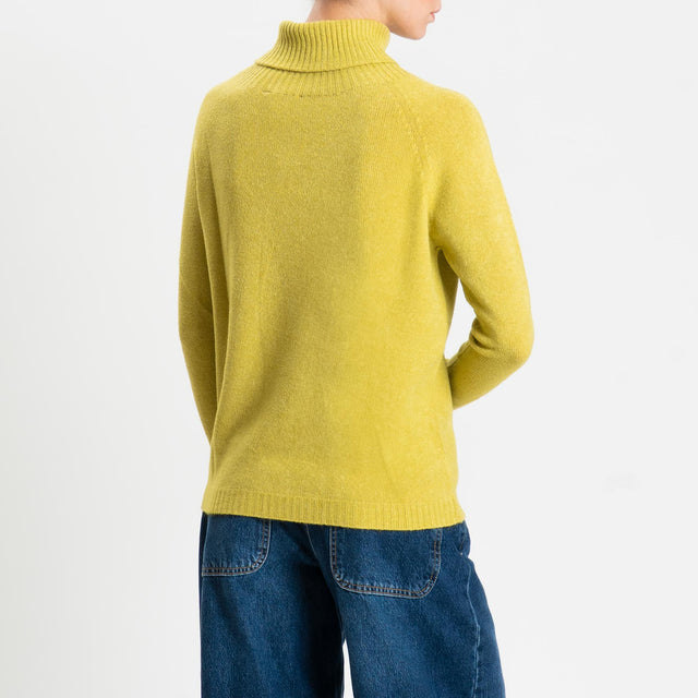 Zeroassoluto-Maglia soft hand collo alto bordi a coste - lime