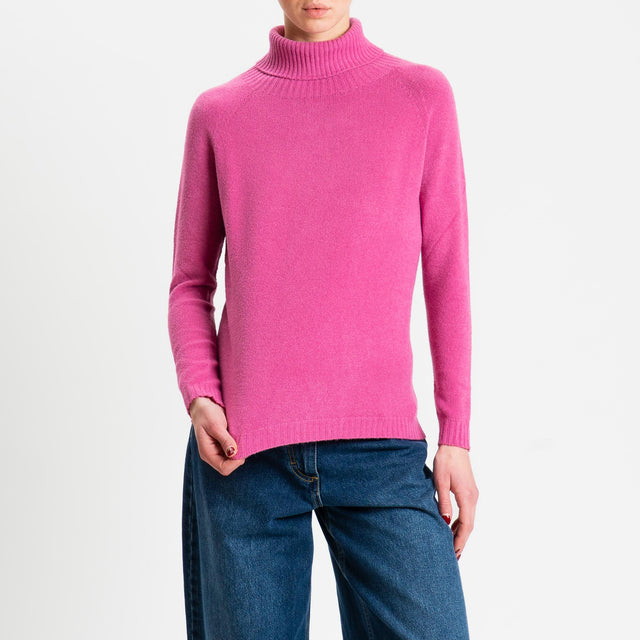 Zeroassoluto-Maglia soft hand collo alto bordi a coste - malva