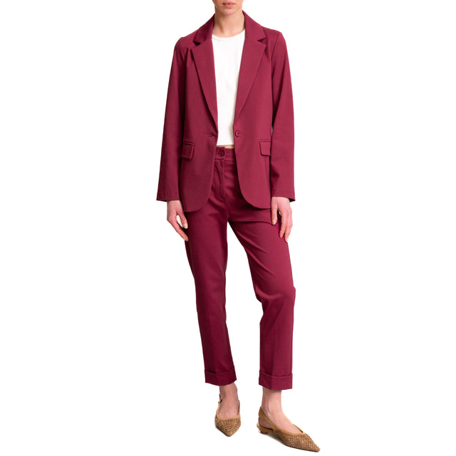 Pantalón Zeroassoluto-BONNY con espalda elástica y vuelta en bajo con punto milanés - cereza