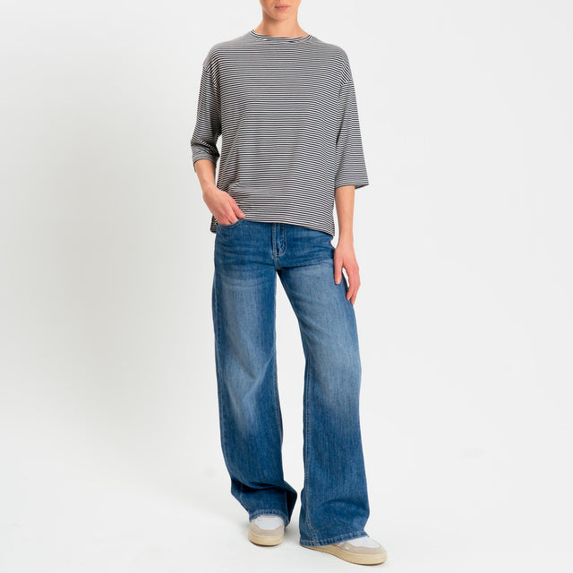 Zeroassoluto-T-shirt CLARY righe in jersey girocollo manica 3/4 - nero/latte