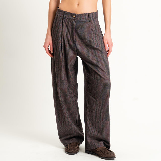 Zeroassoluto-Pantalone GENNY comfort elasticizzato - micro pied de poule beige/vino